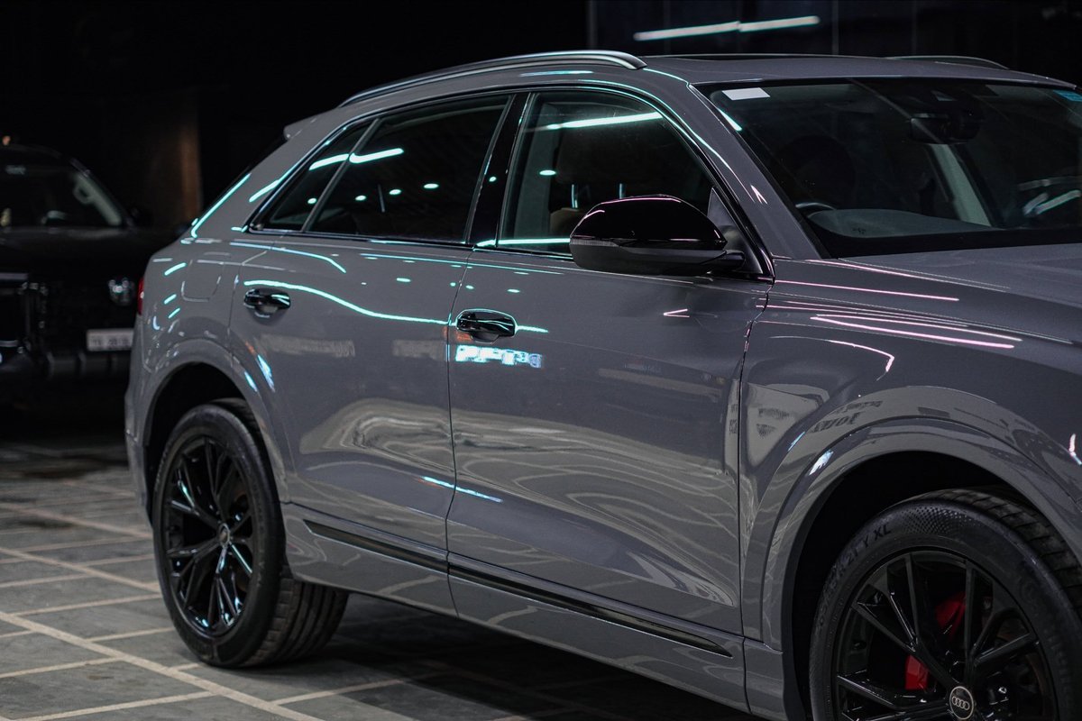 Audi Q8 Side Profile